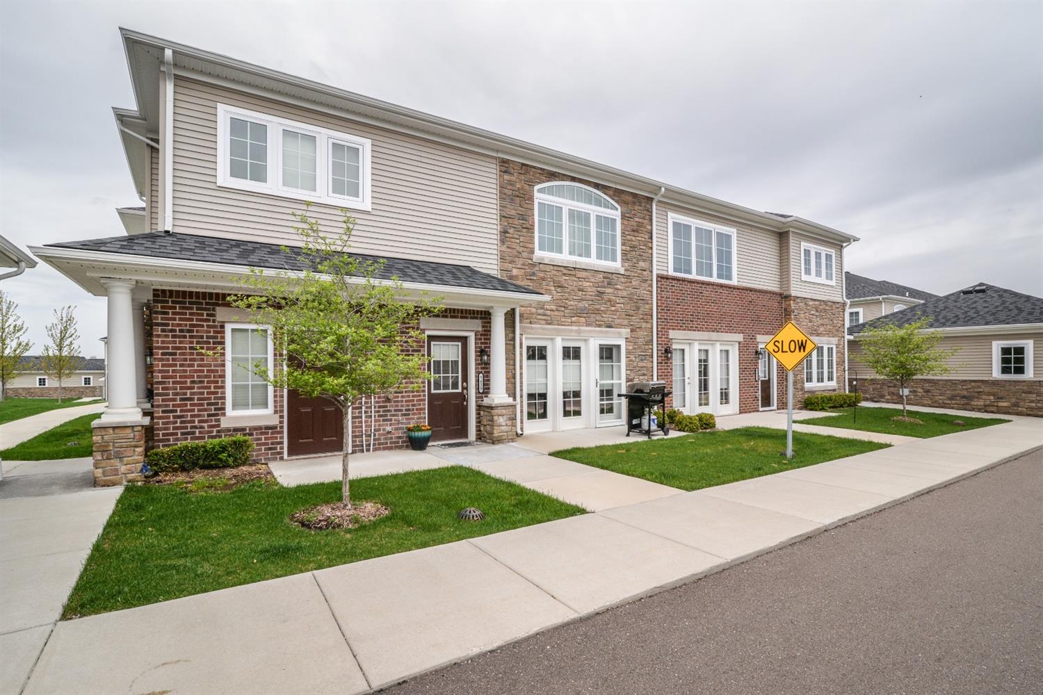 Stunning Arbor Chase 2 Bedroom 2 Bath Condo